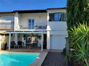 maison-villa à la vente -   34000  MONTPELLIER, surface 125 m2 vente maison-villa - APR741989